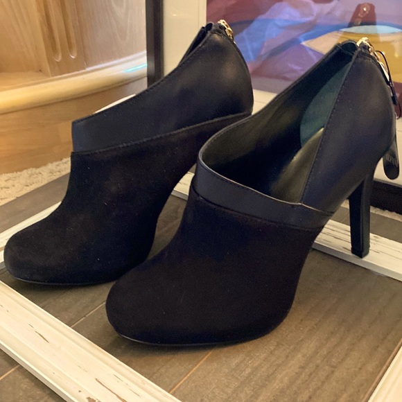 DONATED Alfani genuine leather heeled booties. Black. Size 7M. Brand new - Picture 2 of 8